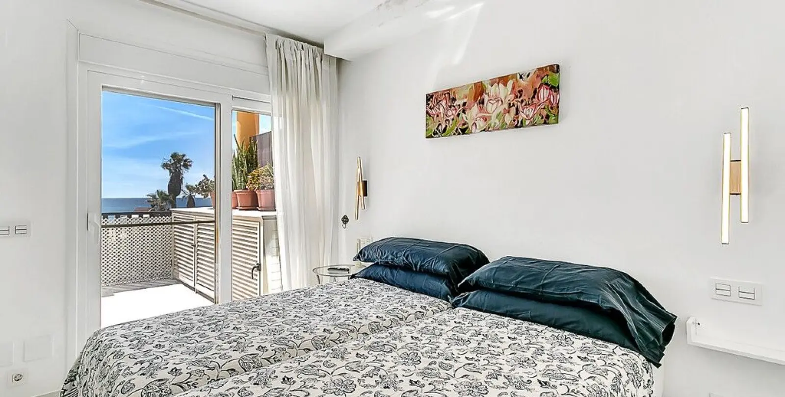 Venta de apartamento en planta media en Marbella 24