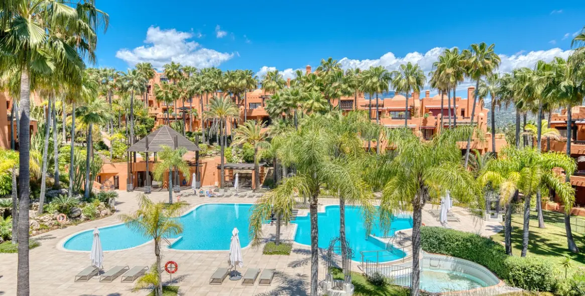 Venta de ático dúplex en Puerto Banús 1