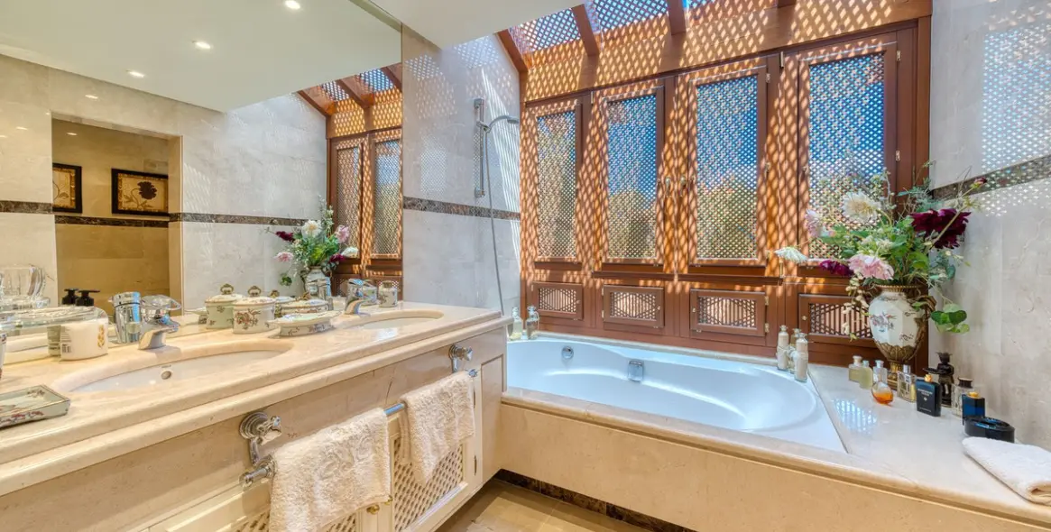 Venta de ático dúplex en Puerto Banús 2