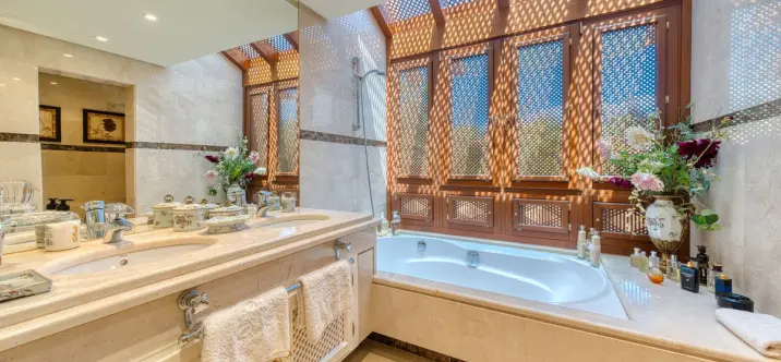 Venta de ático dúplex en Puerto Banús 1