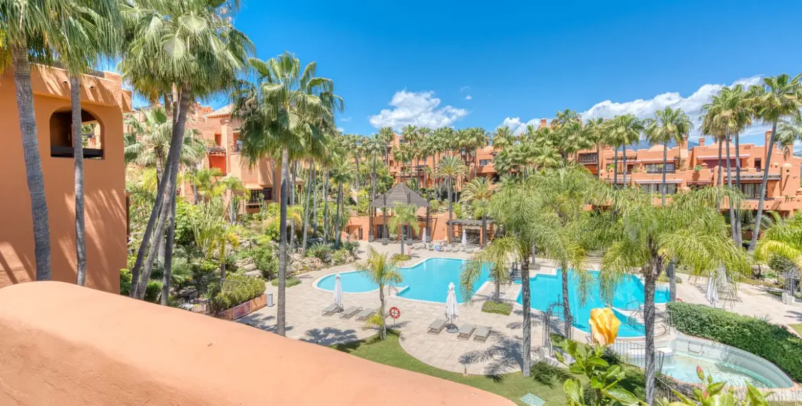 Venta de ático dúplex en Puerto Banús 9