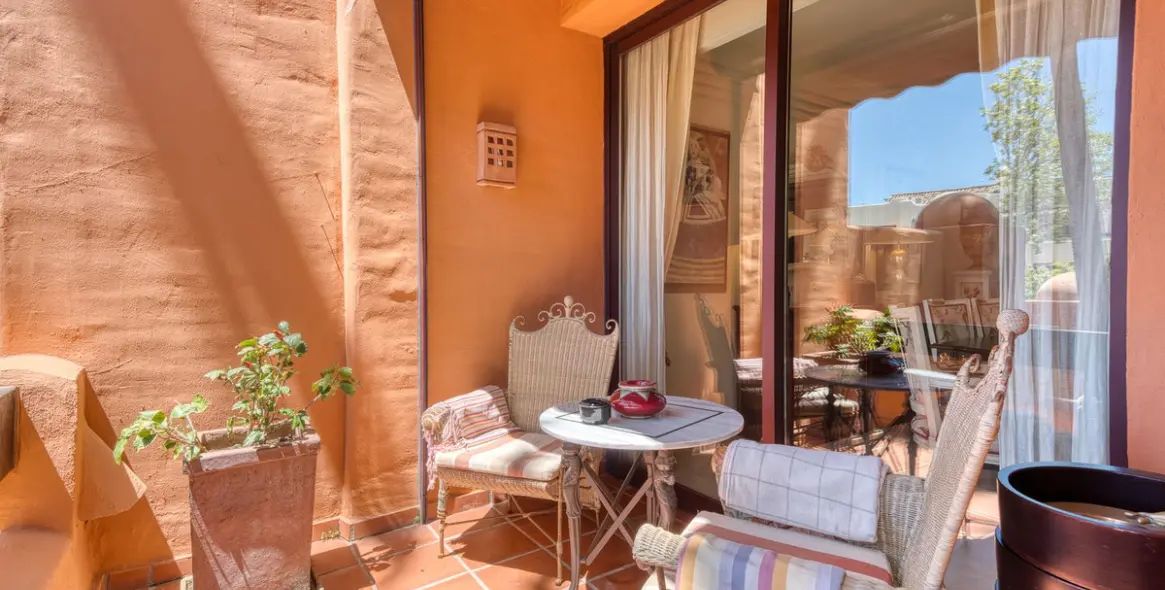 Venta de ático dúplex en Puerto Banús 27