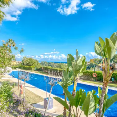 Venta de apartamento en planta baja en The Golden Mile