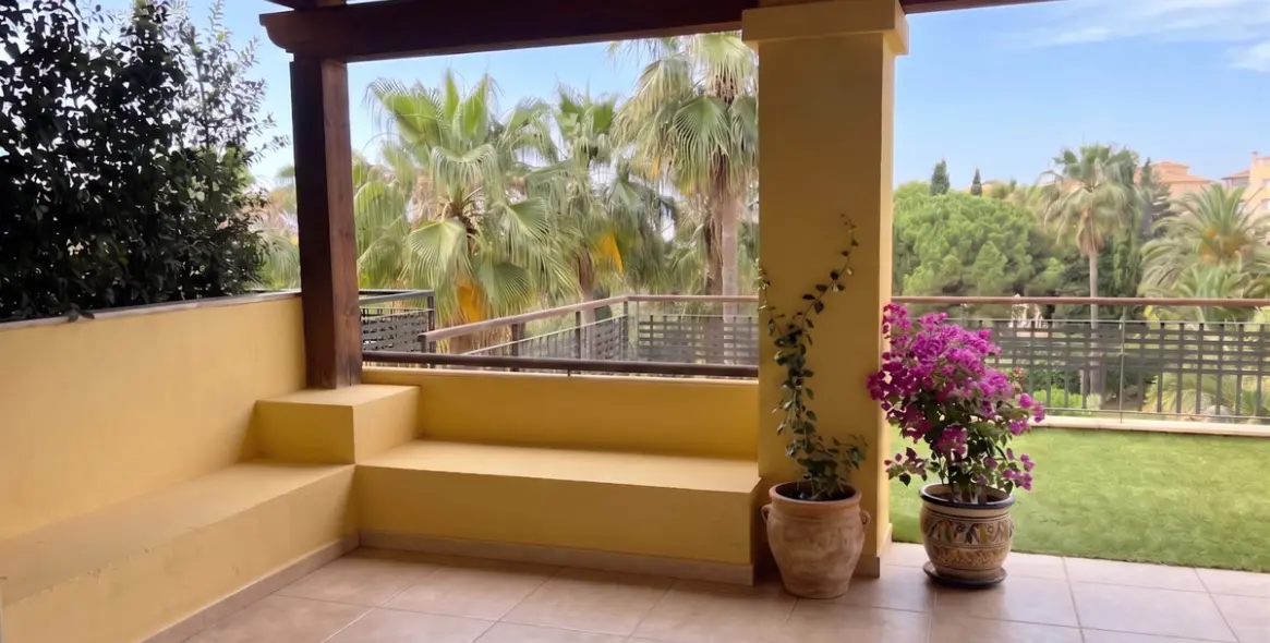 Venta de apartamento en planta baja en The Golden Mile 4
