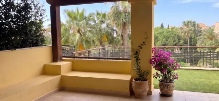 Venta de apartamento en planta baja en The Golden Mile 3