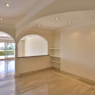 Venta de apartamento en planta baja en The Golden Mile