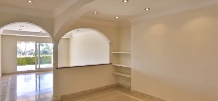 Venta de apartamento en planta baja en The Golden Mile 4