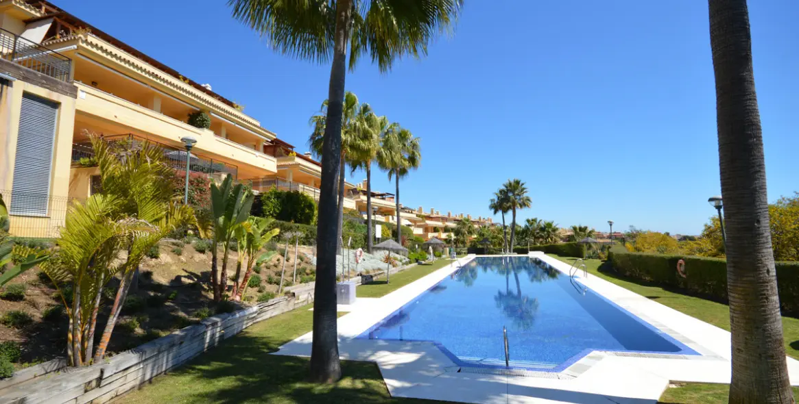 Venta de apartamento en planta baja en The Golden Mile 12