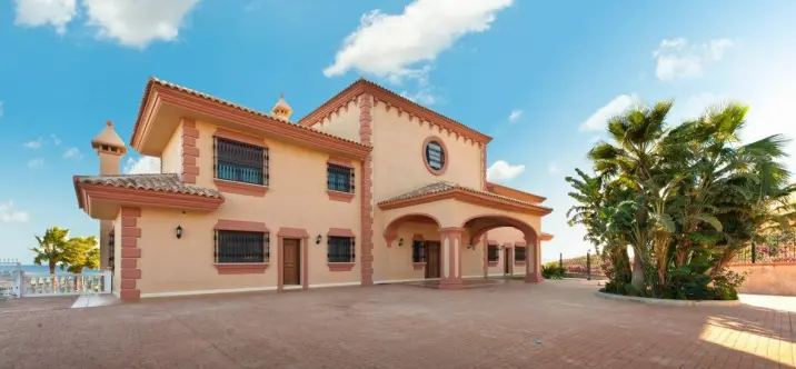 Venta de villa independiente en Mijas 2
