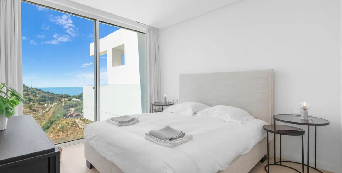 Short-term rent of middle floor apartment in Ojén 21