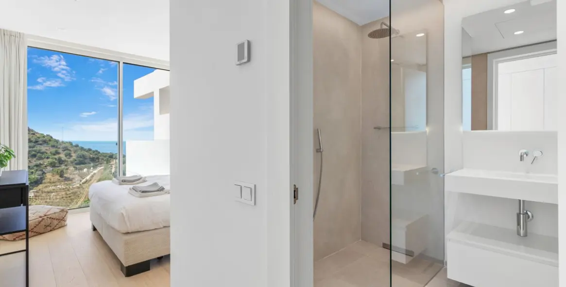 Short-term rent of middle floor apartment in Ojén 23
