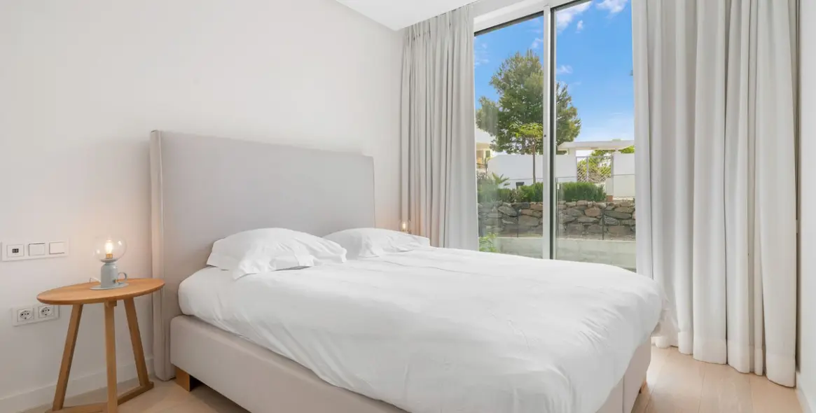 Short-term rent of middle floor apartment in Ojén 24