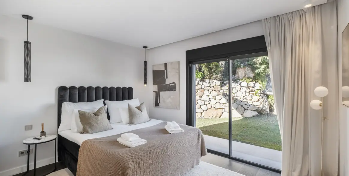 Long-term rent of detached villa in Nueva Andalucía 22