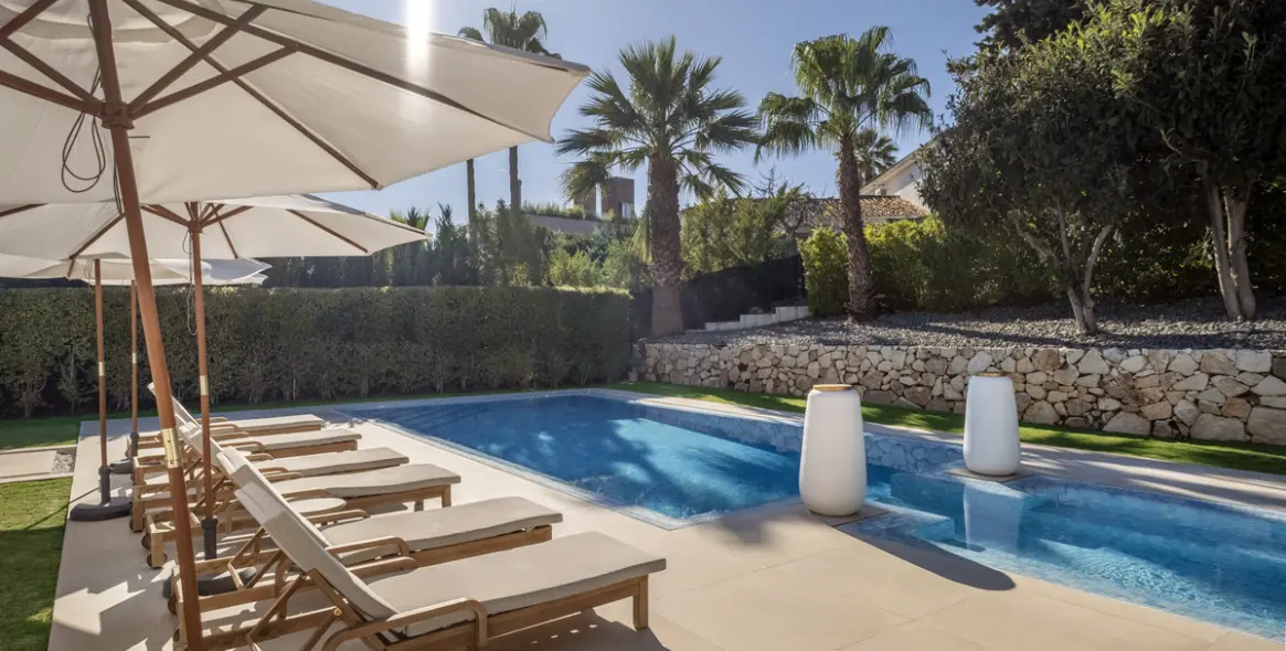 Long-term rent of detached villa in Nueva Andalucía 36