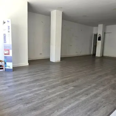 Alquiler a largo plazo de local comercial en San Pedro de Alcántara