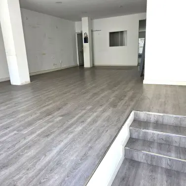 Alquiler a largo plazo de local comercial en San Pedro de Alcántara