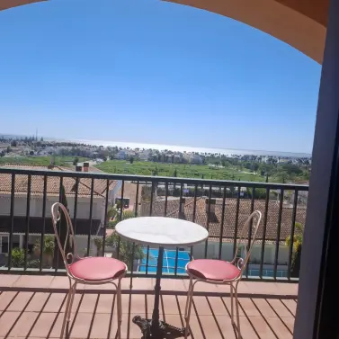 Долгосрочная аренда апартаментов на среднем этаже в San Pedro de Alcántara