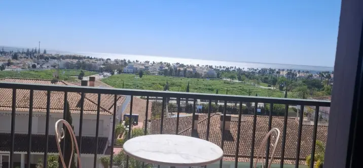 Долгосрочная аренда апартаментов на среднем этаже в San Pedro de Alcántara 2