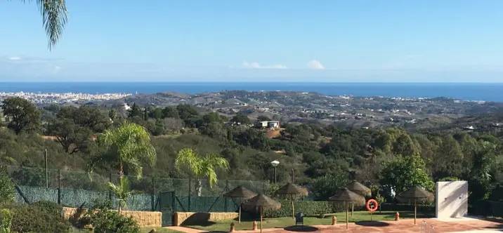 Long-term rent of middle floor apartment in La Mairena 0