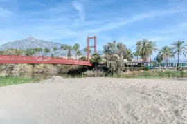Image 7 thumb