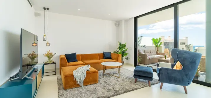 Venta de apartamento en planta media en Fuengirola 2