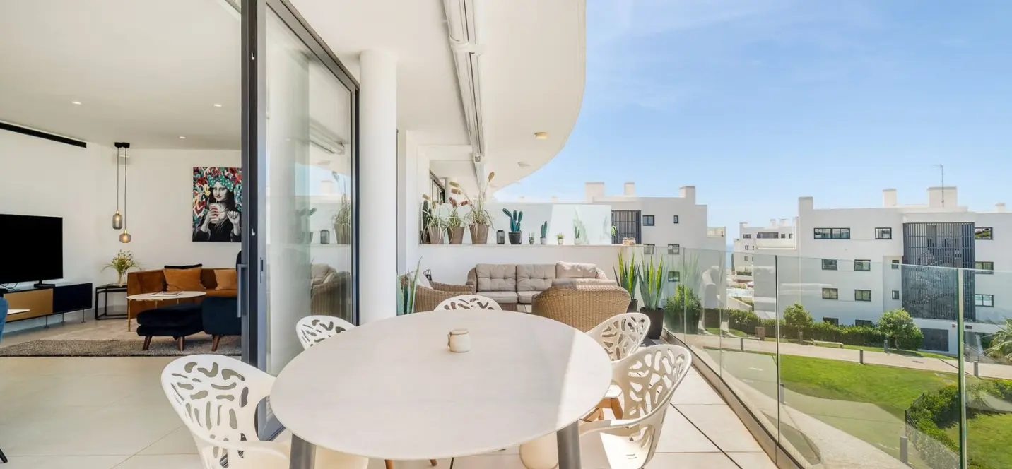 Sale of middle floor apartment in Fuengirola 4