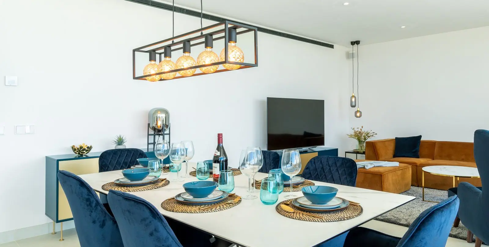 Sale of middle floor apartment in Fuengirola 9