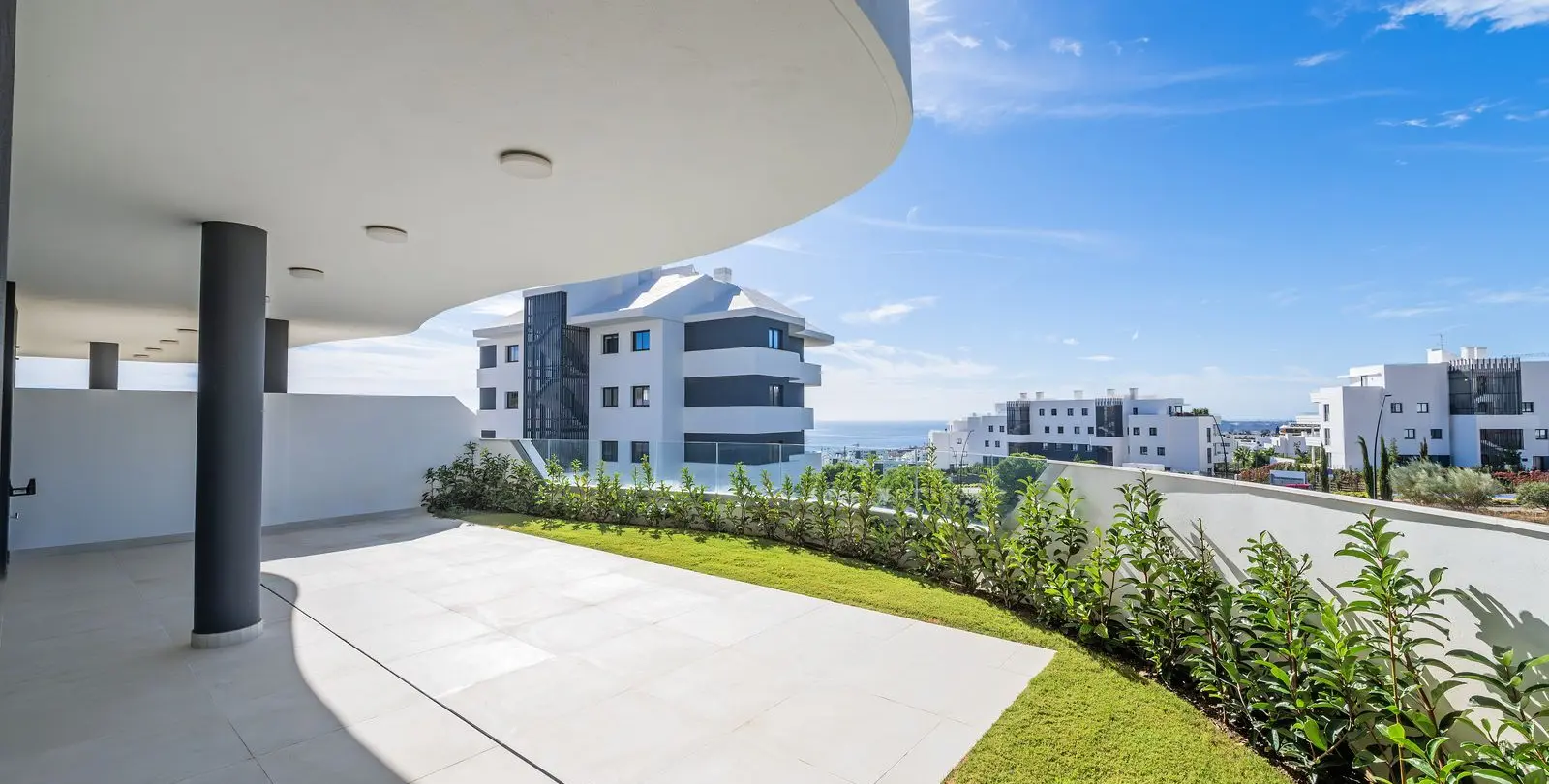 Sale of ground floor apartment in Fuengirola 1