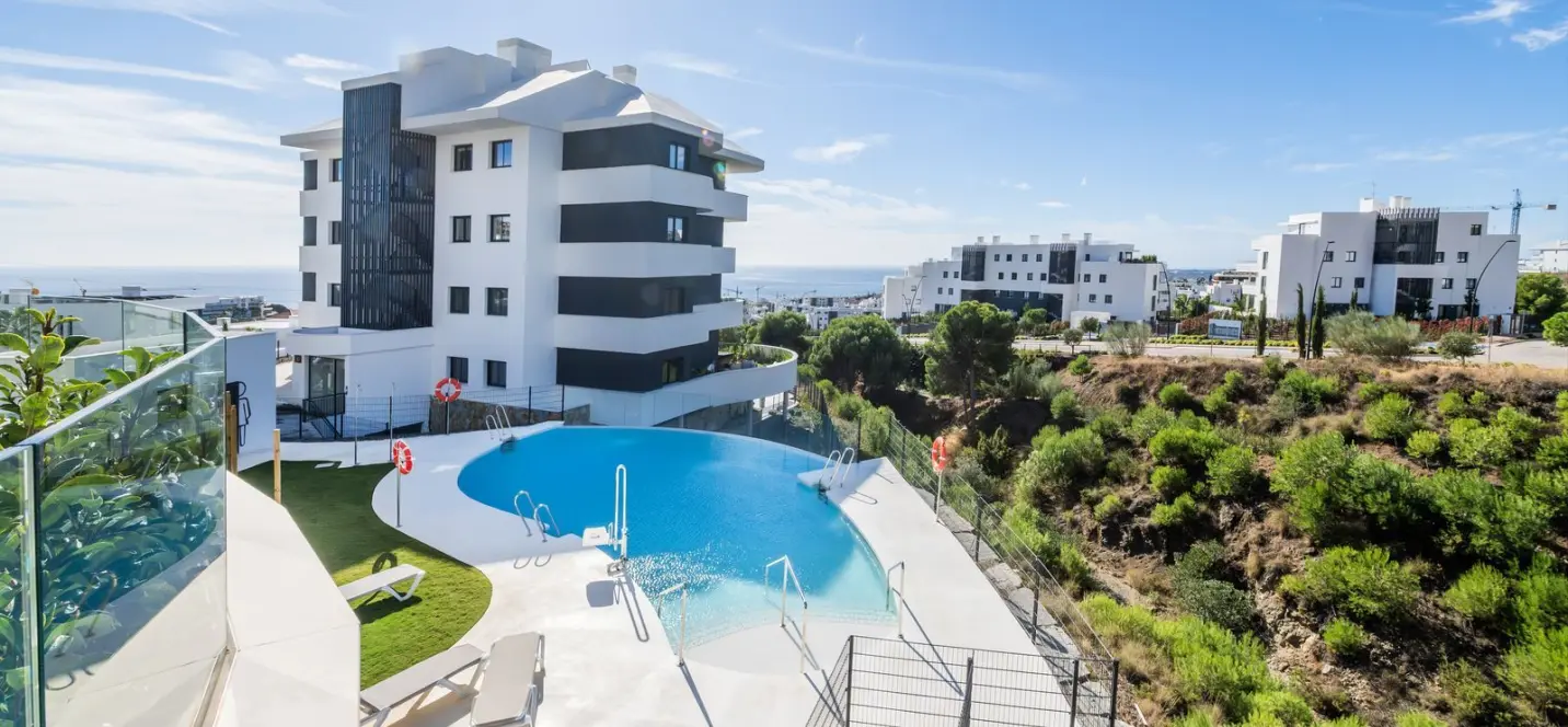 Sale of ground floor apartment in Fuengirola 1