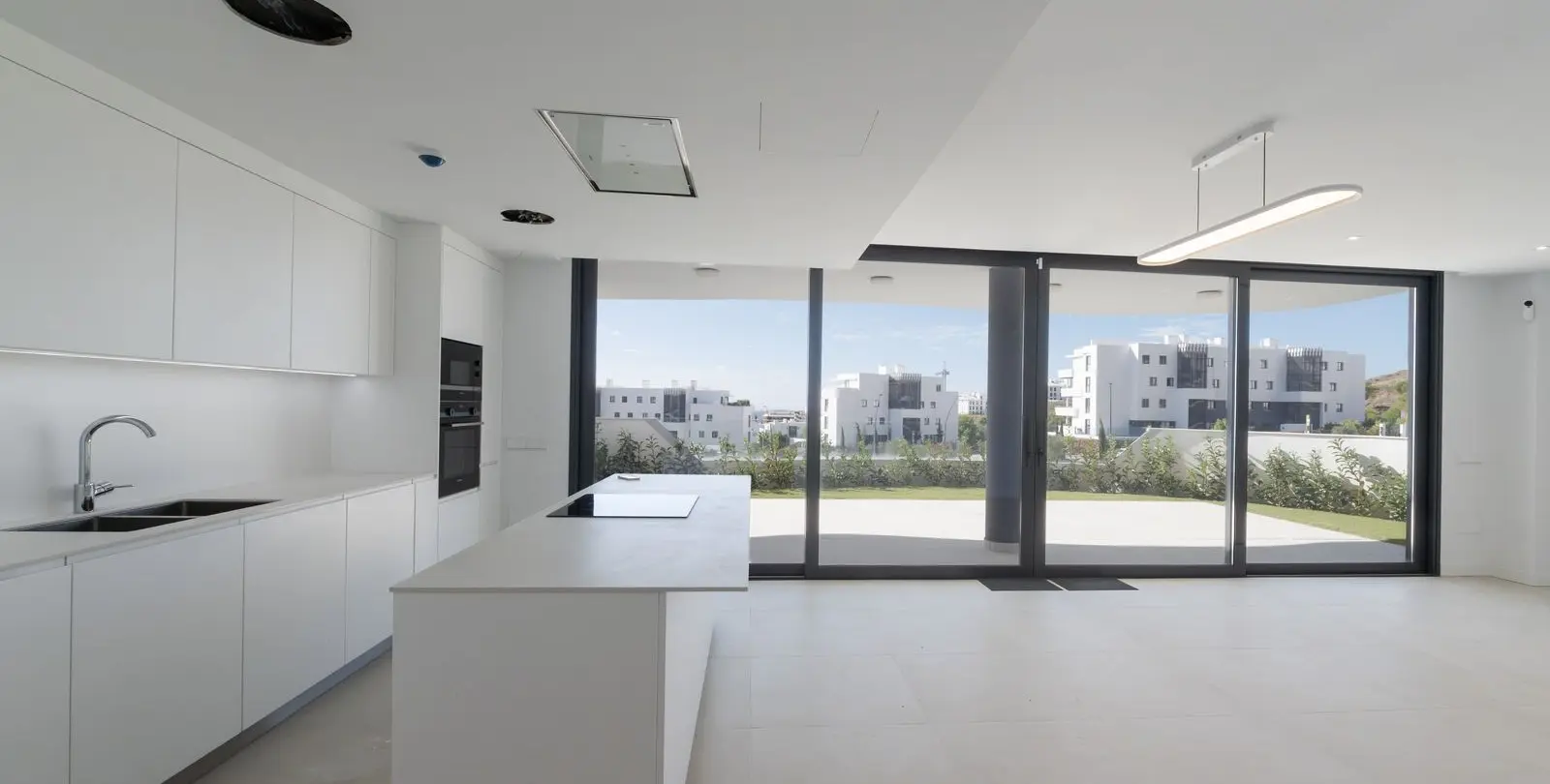 Sale of ground floor apartment in Fuengirola 8