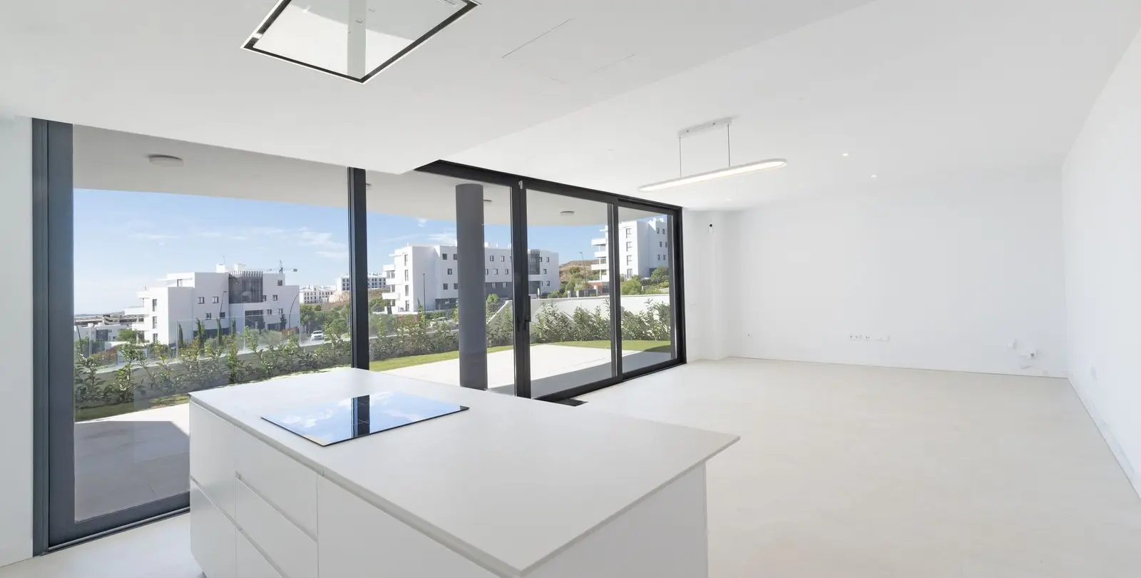 Sale of ground floor apartment in Fuengirola 10