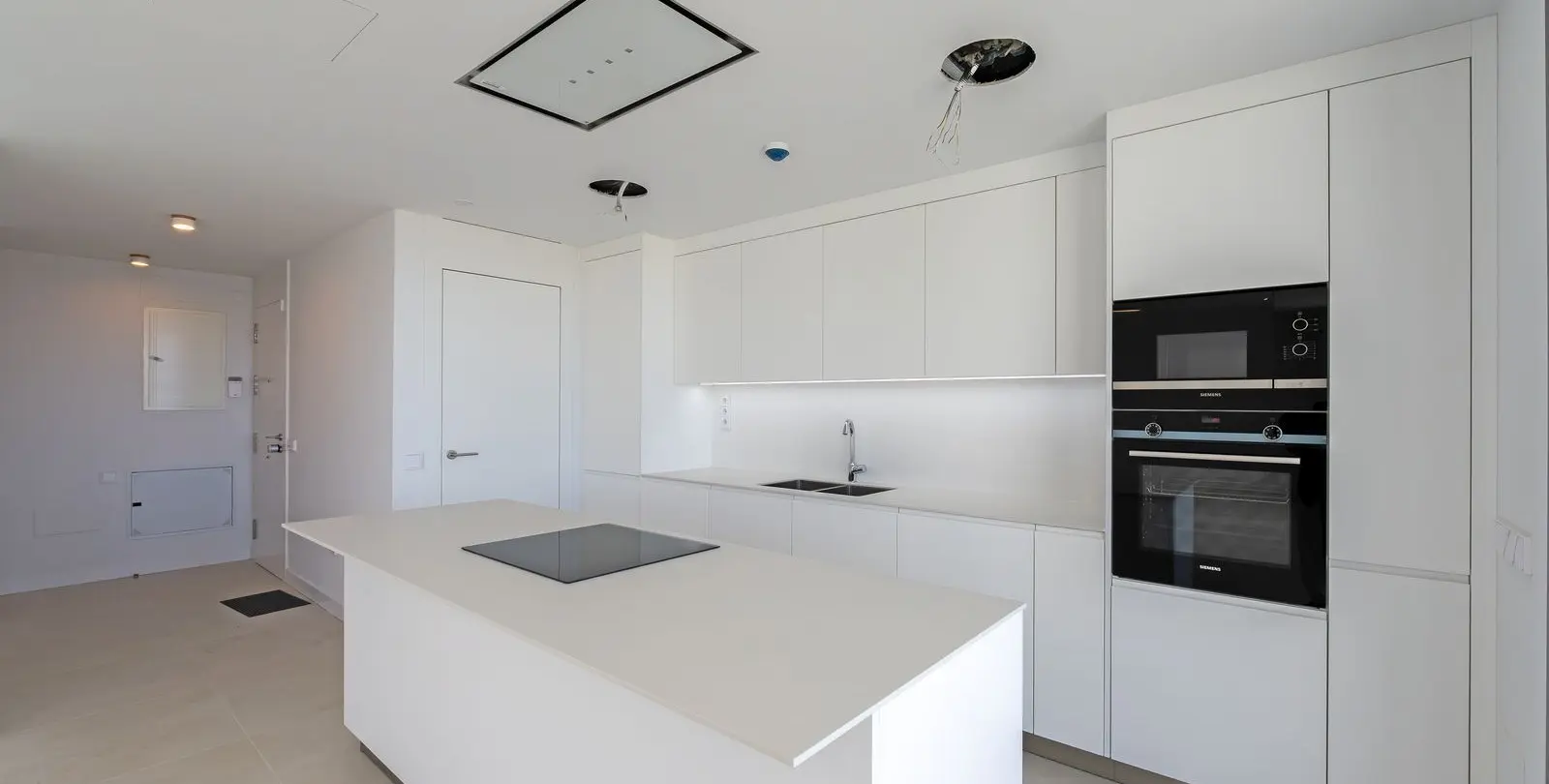 Sale of ground floor apartment in Fuengirola 12