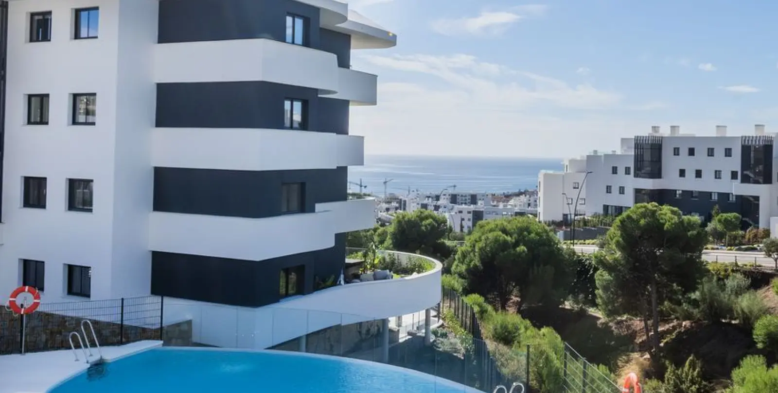 Sale of ground floor apartment in Fuengirola 22