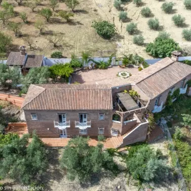 Venta de finca - cortijo en Alhaurín de la Torre