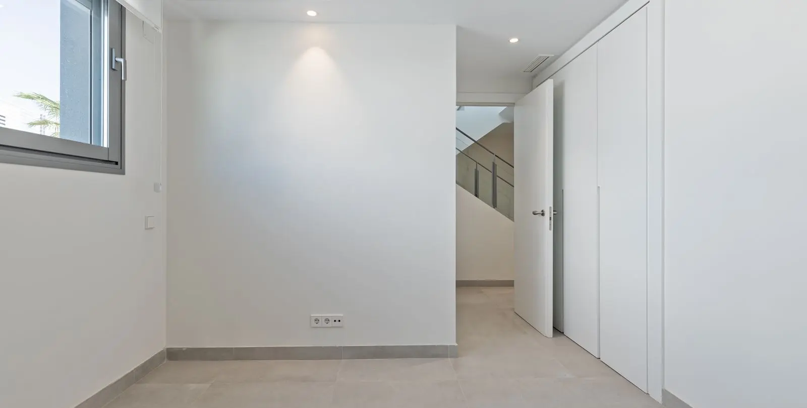Sale of semi-detached house in San Pedro de Alcántara 19