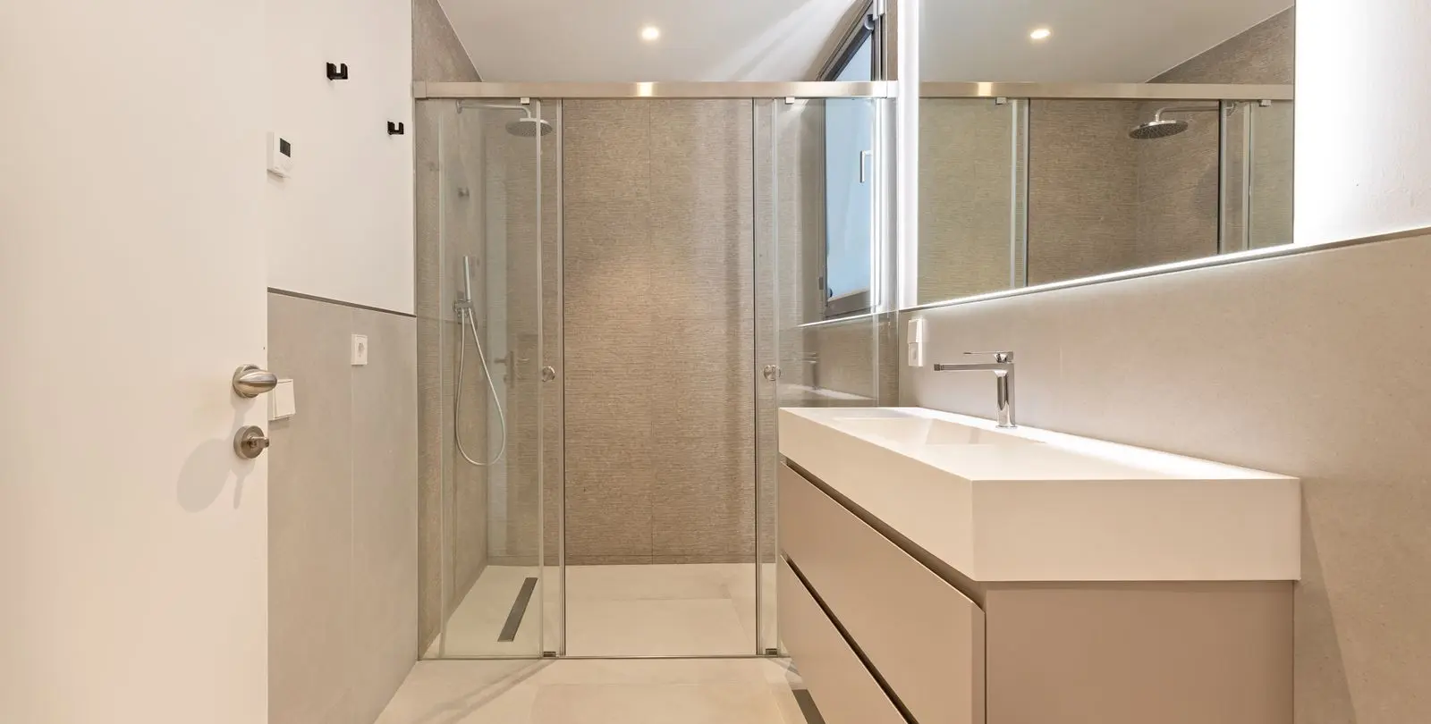 Sale of semi-detached house in San Pedro de Alcántara 20