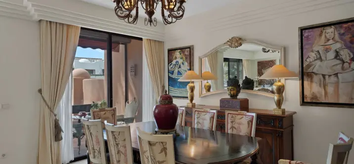 Venta de ático en Puerto Banús 1