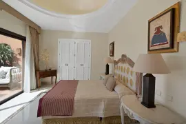 Image 9 thumb