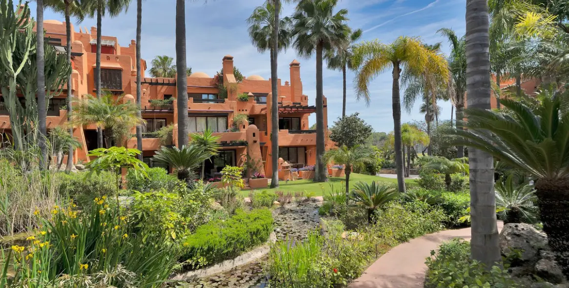 Venta de ático en Puerto Banús 27