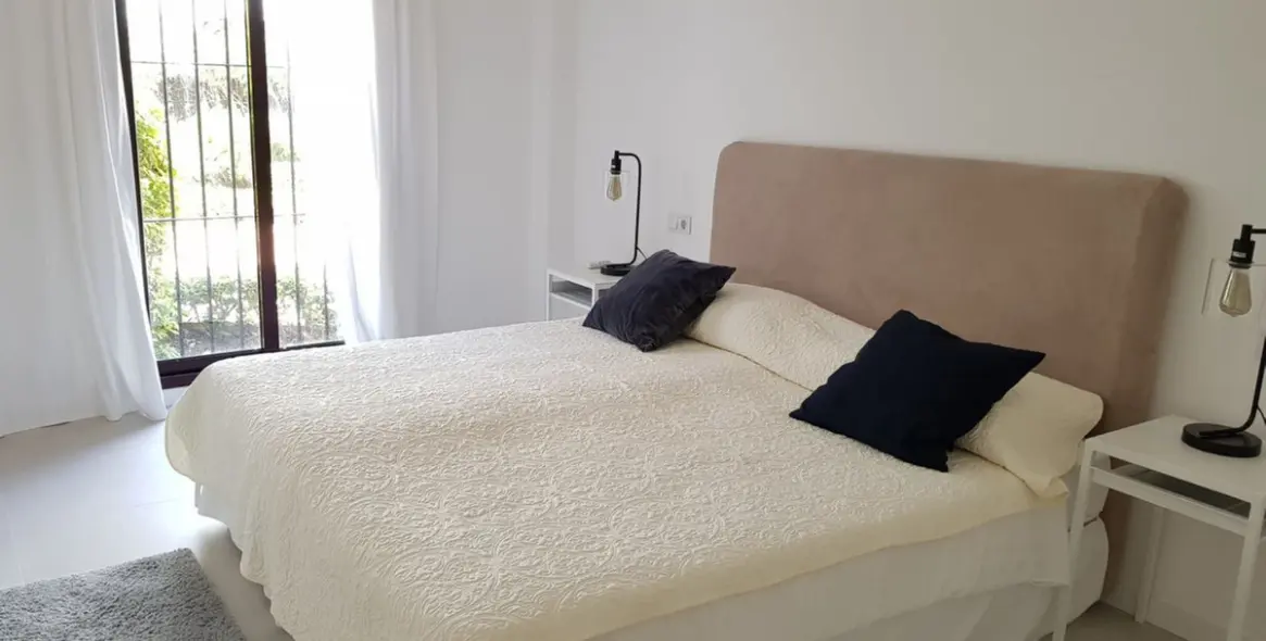 Long-term rent of ground floor apartment in Nueva Andalucía 14