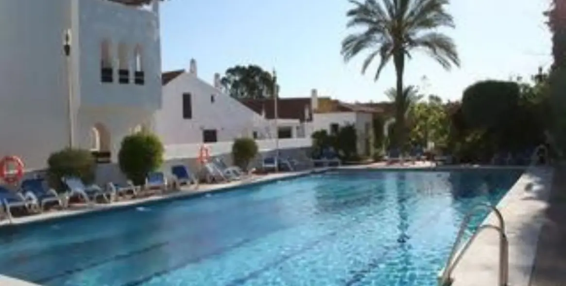Long-term rent of ground floor apartment in Nueva Andalucía 17