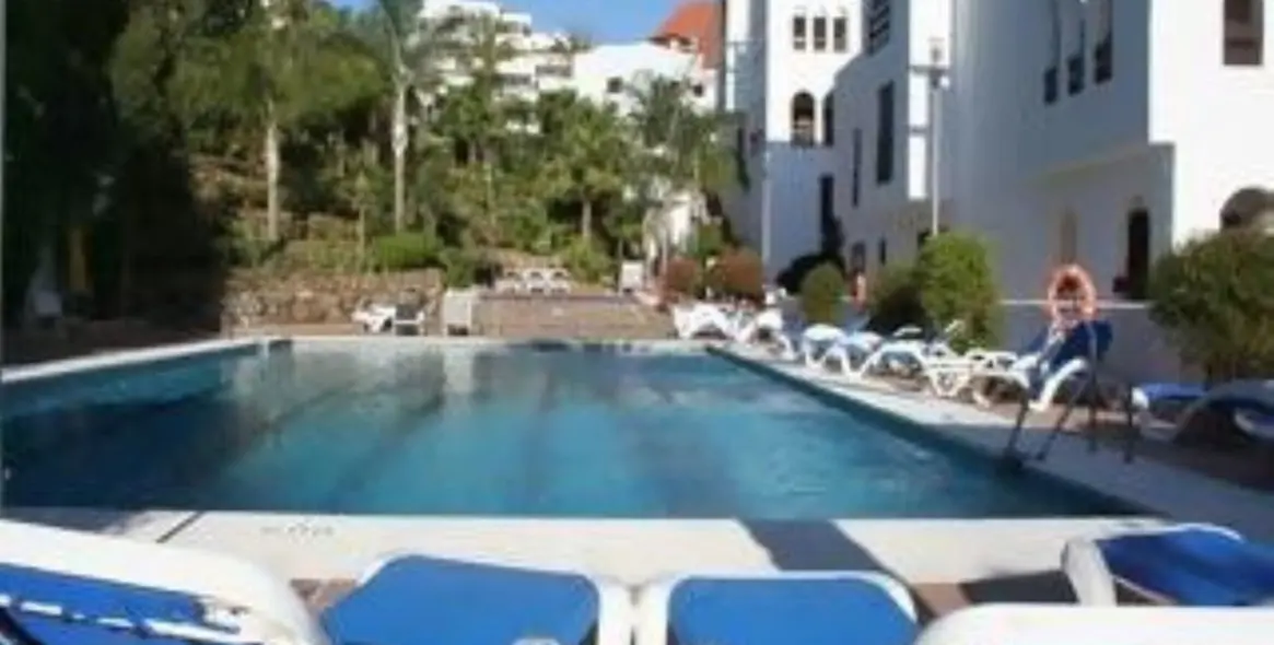 Long-term rent of ground floor apartment in Nueva Andalucía 18