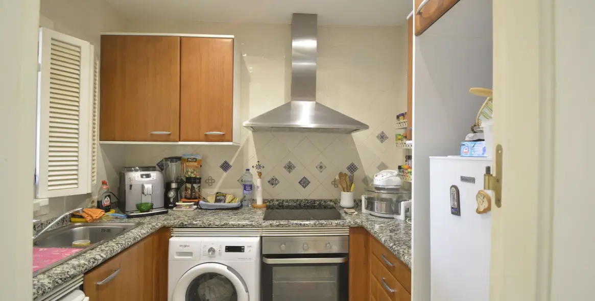 Sale of ground floor apartment in Elviria 7