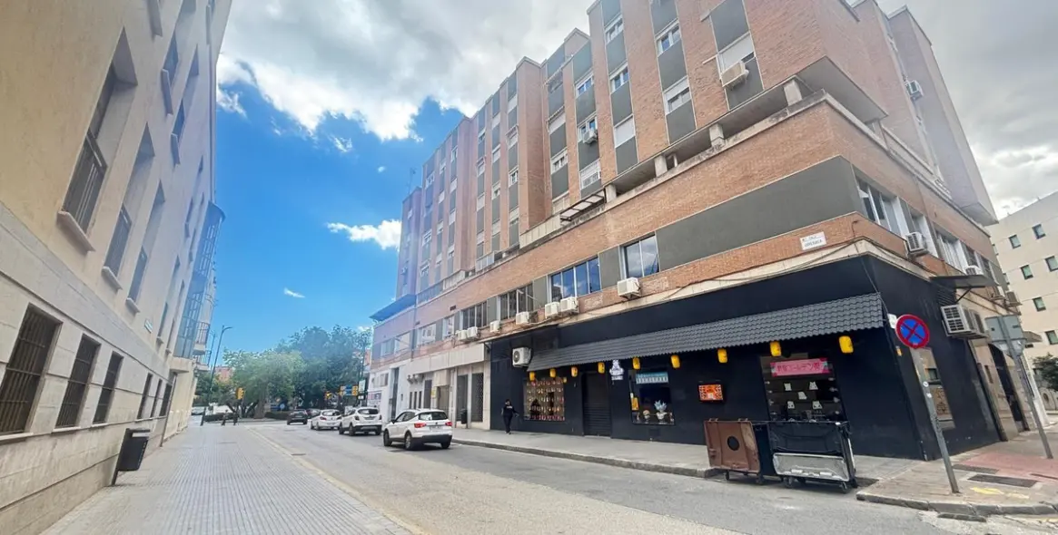 Venta de apartamento en planta media en Centro 19