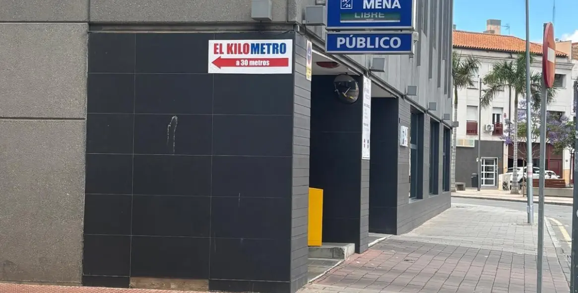 Venta de apartamento en planta media en Centro 22