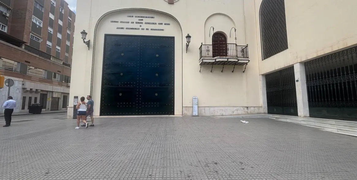 Venta de apartamento en planta media en Centro 23