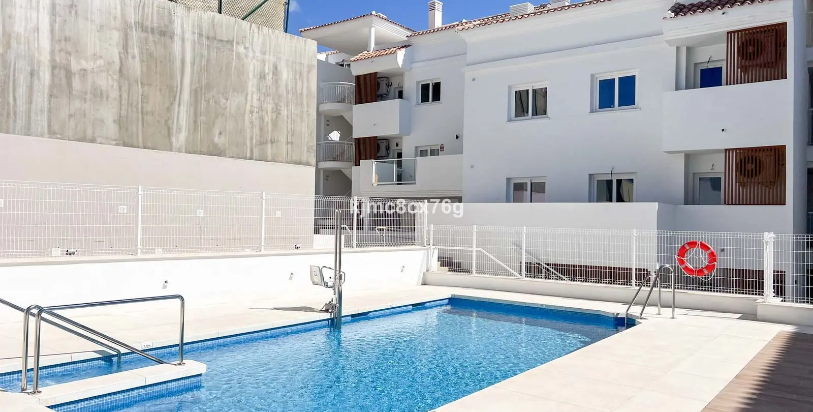 Venta de apartamento en planta media en Torreblanca 32