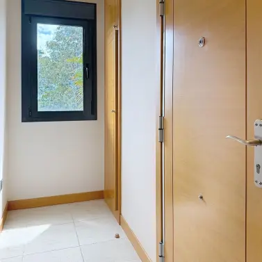 Sale of middle floor apartment in Selwo