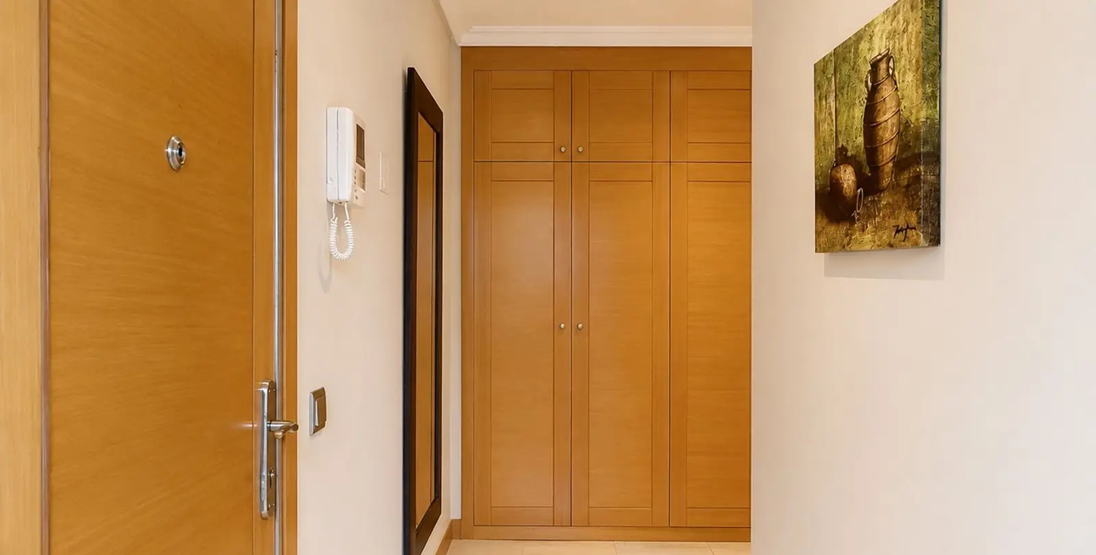 Sale of middle floor apartment in Selwo 8