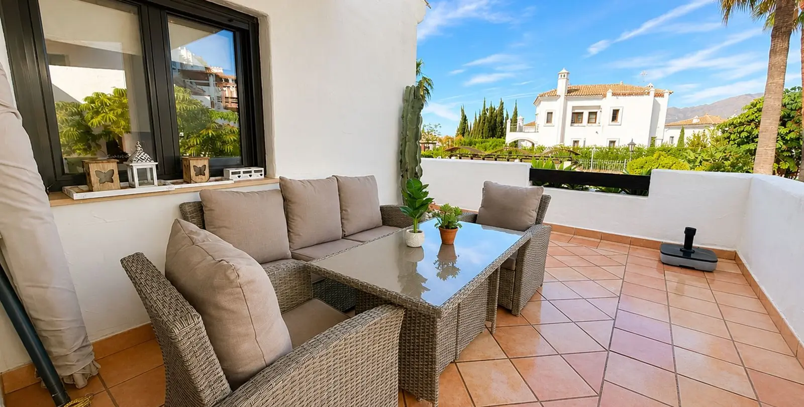 Sale of middle floor apartment in Selwo 27